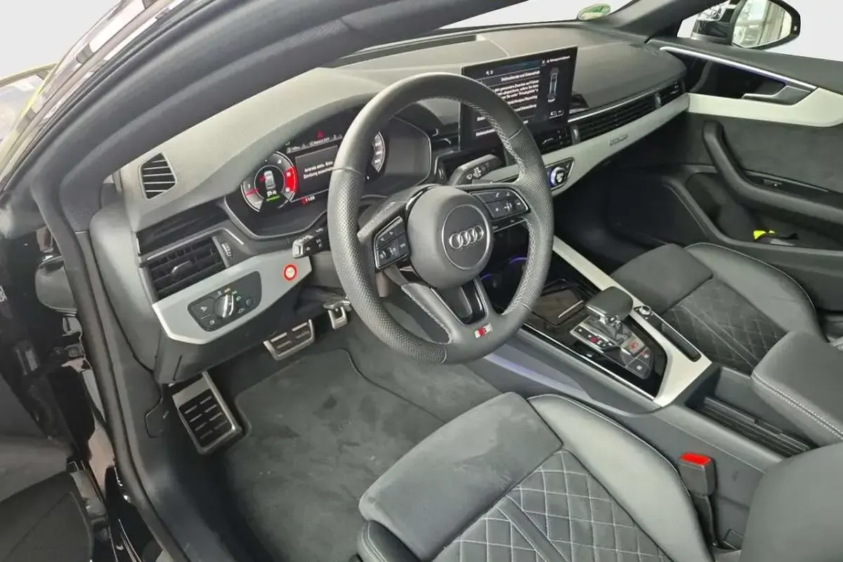 Gebraucht Audi S5 341 PS (250 kW) 2024 Mythosschwarz metallic Limousine