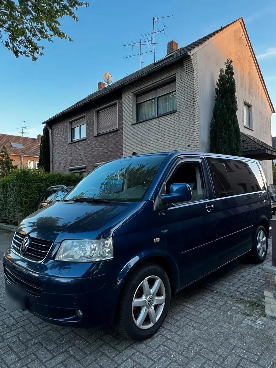 Gebraucht VW T5 174 PS (127 kW) 2008 Blau Van