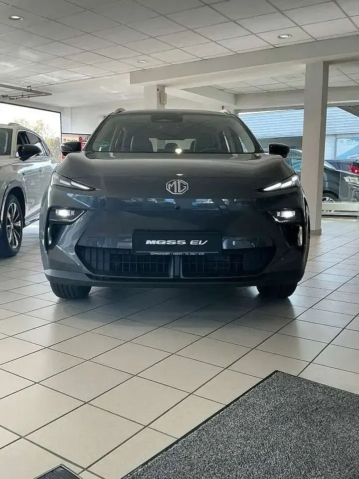 Neu MG MGS5 EV Luxury 169 kW (231 PS) 2026 Dover white SUV