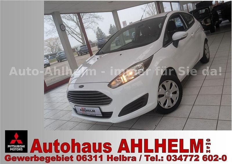 Gebraucht Ford Fiesta Trend 60 PS (44 kW) 2013 Weiß Kleinwagen