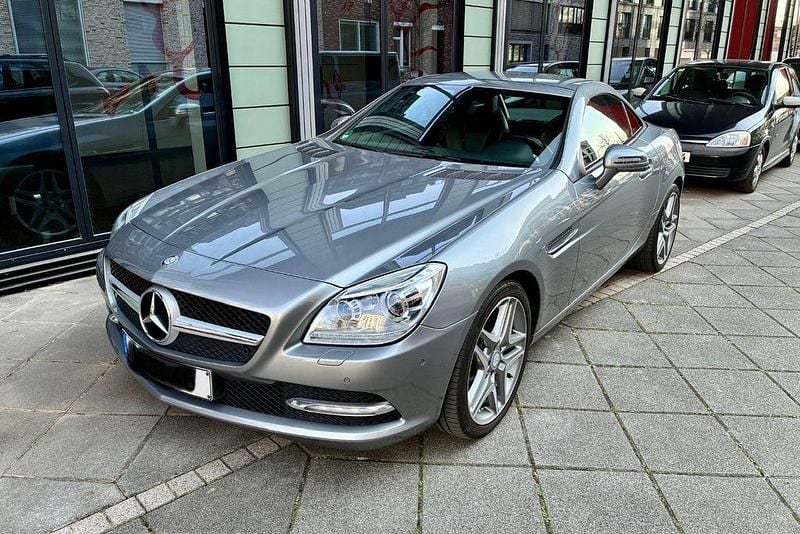 Gebraucht Mercedes SLK200 184 PS (135 kW) 2011 Silber Cabrio