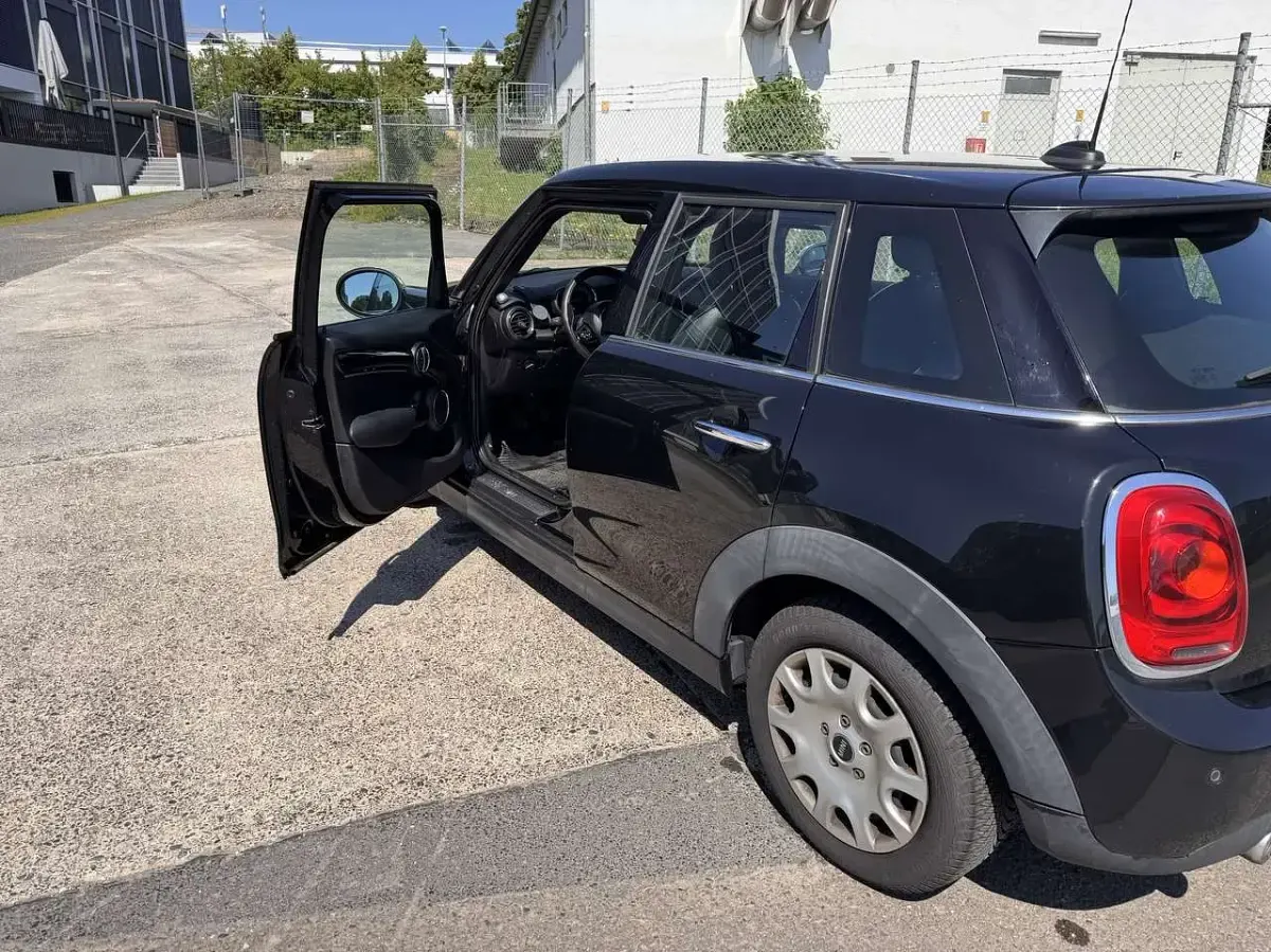 Gebraucht Mini Cooper D 116 PS (85 kW) 2015 Schwarz Kleinwagen