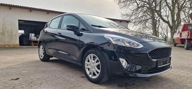 Gebraucht Ford Fiesta Active 101 PS (74 kW) 2018 Schwarz Kleinwagen