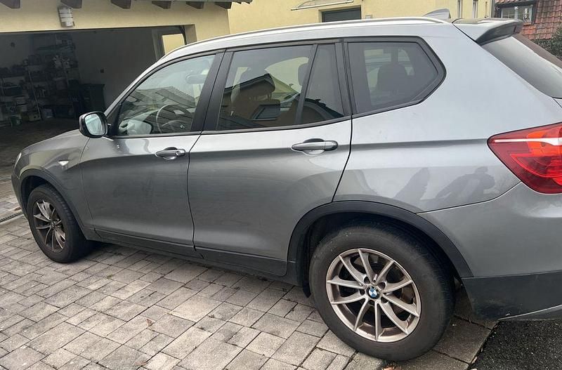 Gebraucht BMW X3 184 PS (135 kW) 2010 Silber SUV