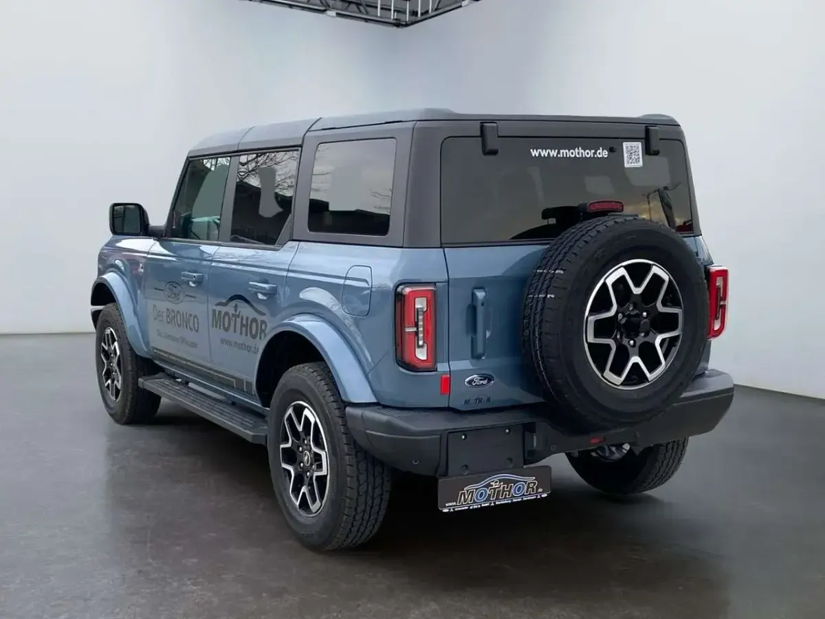 Neu Ford Bronco Outer Banks 334 PS (245 kW) 2026 Grau SUV
