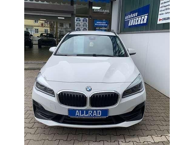 Gebraucht BMW 220 Advantage 190 PS (139 kW) 2019 Alpinweiss Kombi
