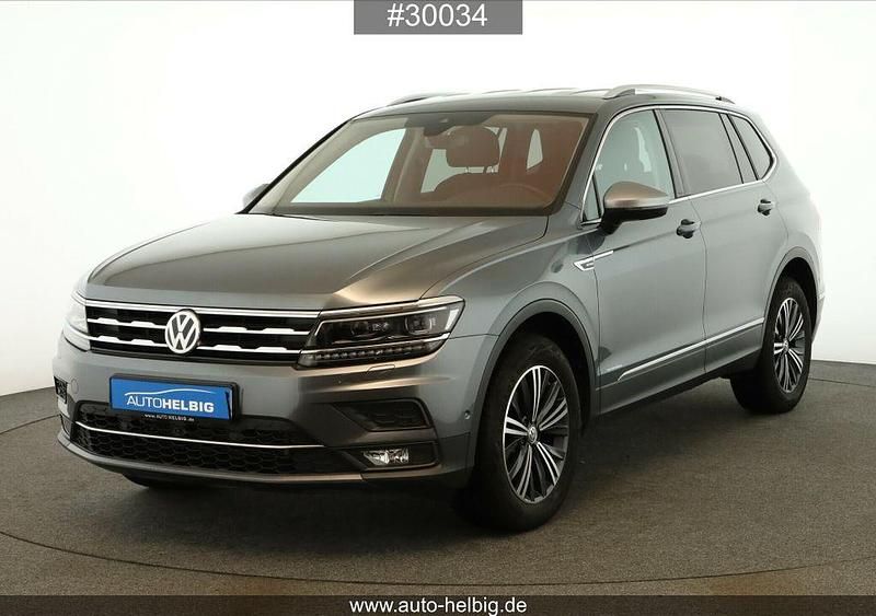 Grau Gebraucht 2021 VW Tiguan Allspace Highline SUV | 28.990 € (Guter Preis) - Bild 1/4