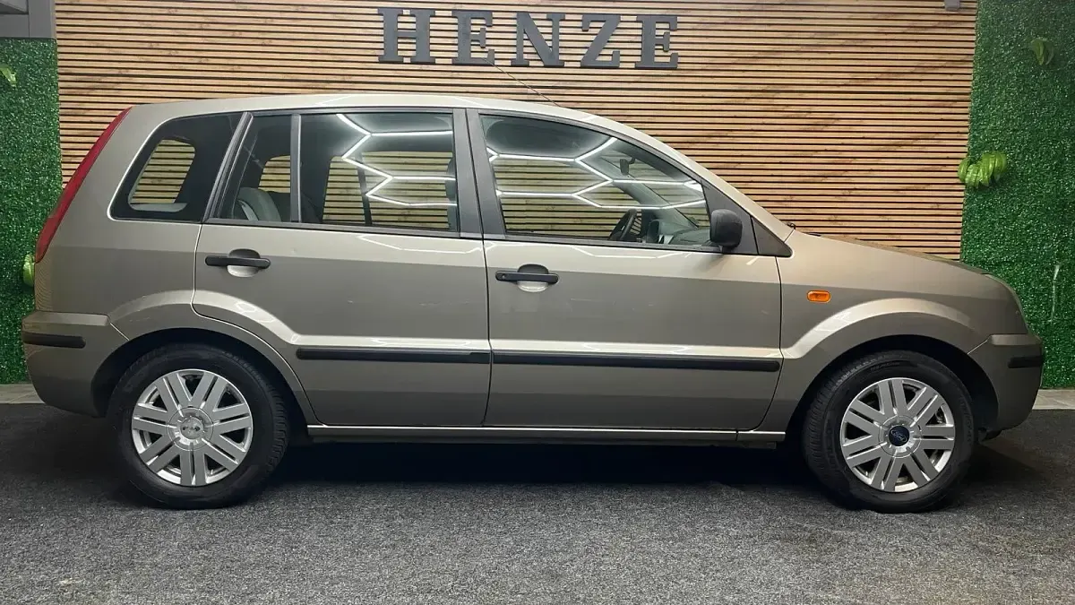 Gebraucht Ford Fusion 100 PS (73 kW) 2003 Beige Kleinwagen