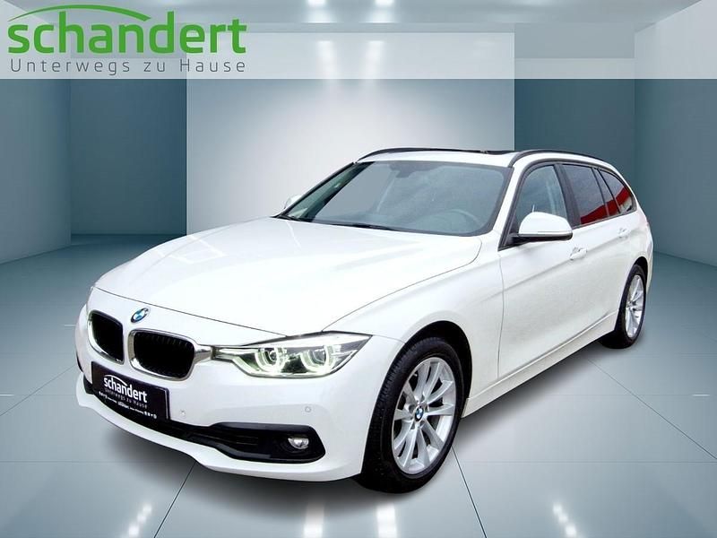 Gebraucht BMW 320 Advantage 184 PS (135 kW) 2018 Alpinweiß Kombi