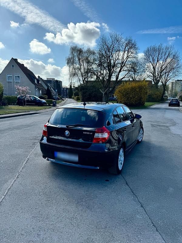 Gebraucht BMW 120 163 PS (119 kW) 2005 Schwarz Kleinwagen