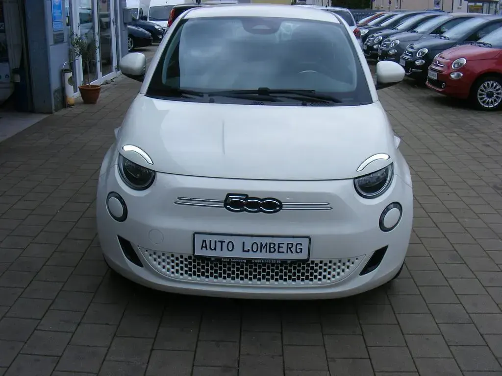 Gebraucht Fiat 500e Basis 86 kW (118 PS) 2023 Weiß Kleinwagen