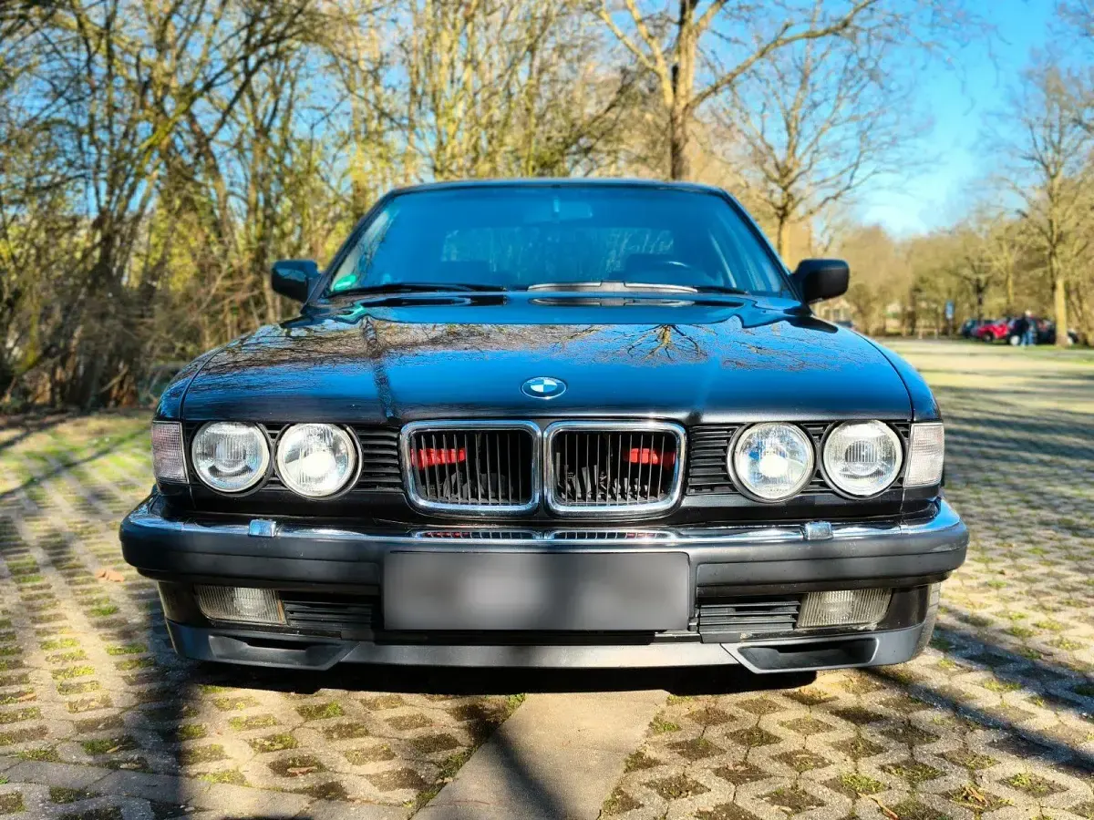 Gebraucht BMW 735 211 PS (155 kW) 1990 Schwarz Limousine