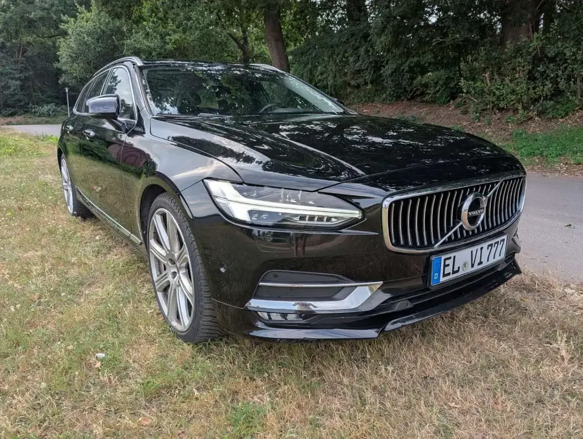 Gebraucht Volvo V90 Inscription 254 PS (186 kW) 2017 Schwarz Kombi