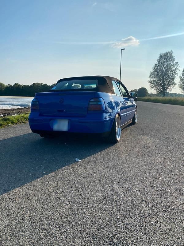 Gebraucht VW Golf Cabriolet Conceptline 115 PS (84 kW) 2001 Blau Cabrio