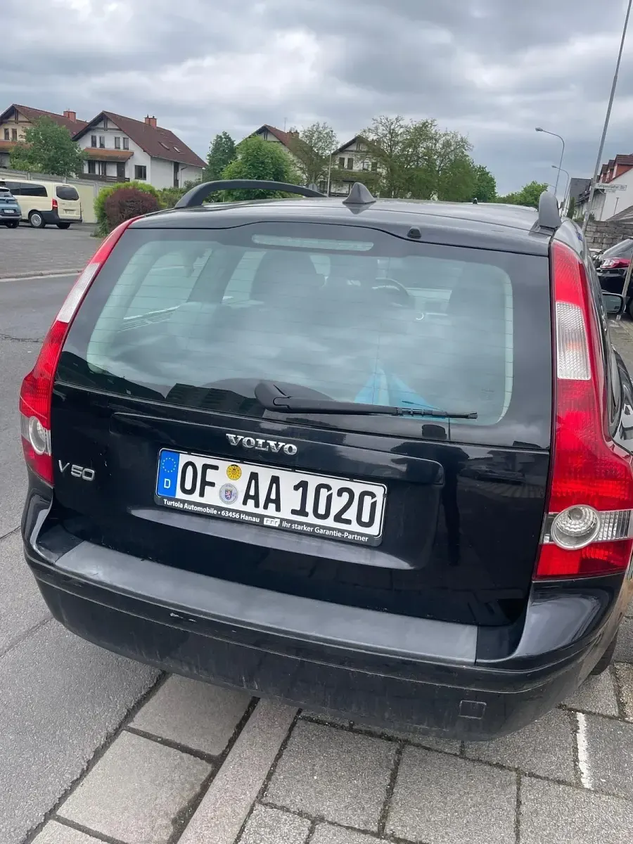 Usata Volvo V50 125 CV (91 kW) 2005 Nero Station wagon
