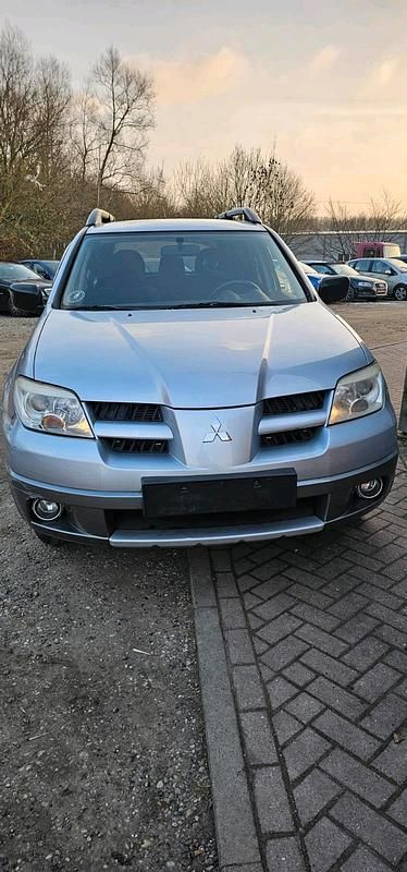 Gebraucht Mitsubishi Outlander 135 PS (99 kW) 2007 Silber SUV
