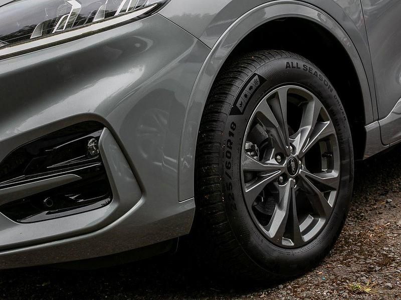 Gebraucht Ford Kuga ST-Line 224 PS (164 kW) 2022 Silber SUV