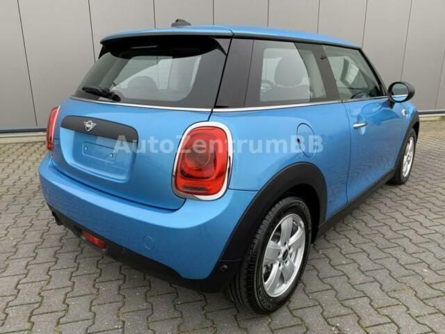 Gebraucht Mini ONE 75 PS (55 kW) 2018 Blau metallic Kleinwagen