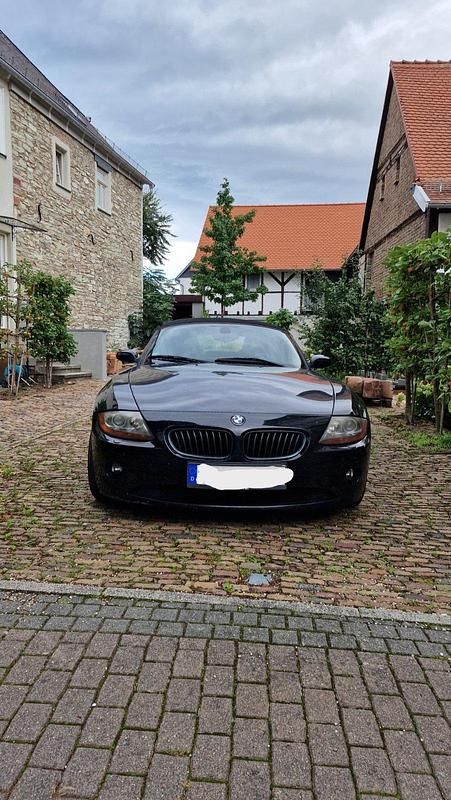 Gebraucht BMW Z4 Basis 231 PS (169 kW) 2004 Schwarz Cabrio