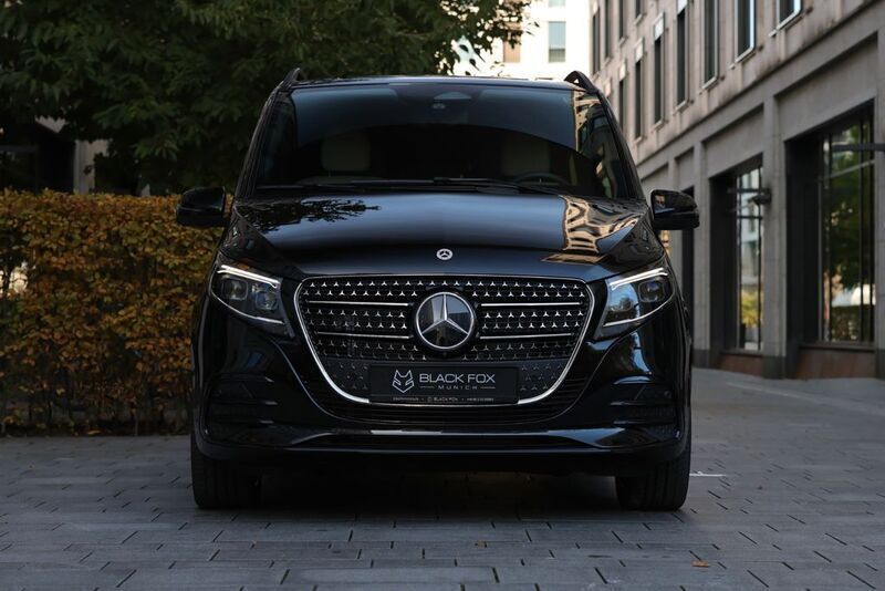 Schwarz Neu 2025 Mercedes V300 Avantgarde Van / Kleinbus | 113.000 € - Bild 1/4