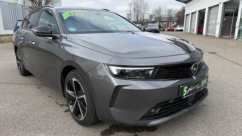 Gebraucht Opel Astra Elegance 131 PS (96 kW) 2024 /typ aussenverkleidung metall Kombi