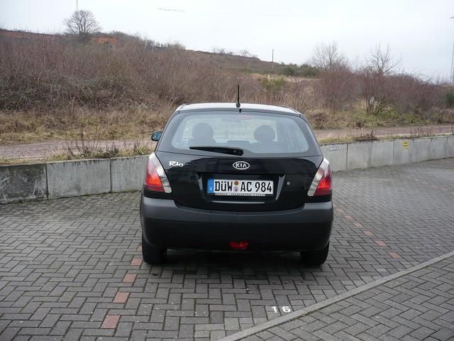 Gebraucht Kia Rio EX 97 PS (71 kW) 2008 Schwarz Kleinwagen