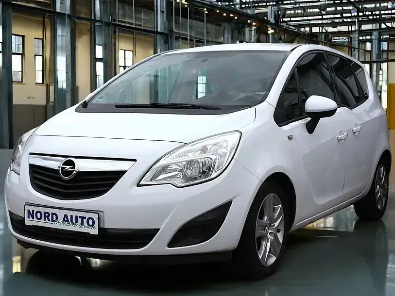 Gebraucht Opel Meriva Edition 101 PS (74 kW) 2010 Weiß Van / Kleinbus