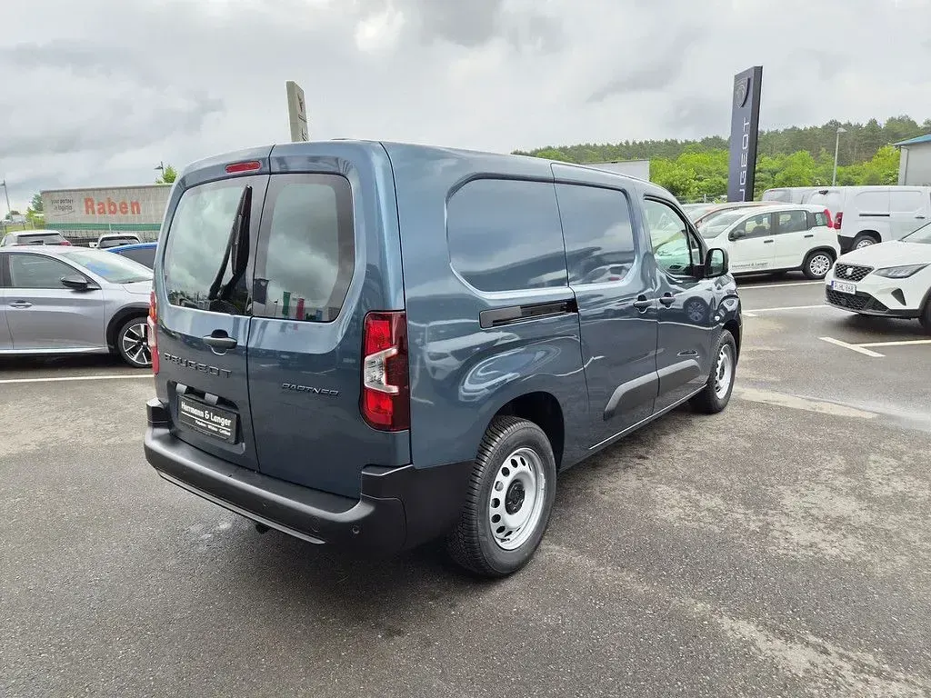 Neu Peugeot Partner 131 PS (96 kW) 2026 Blau Van / Kleinbus