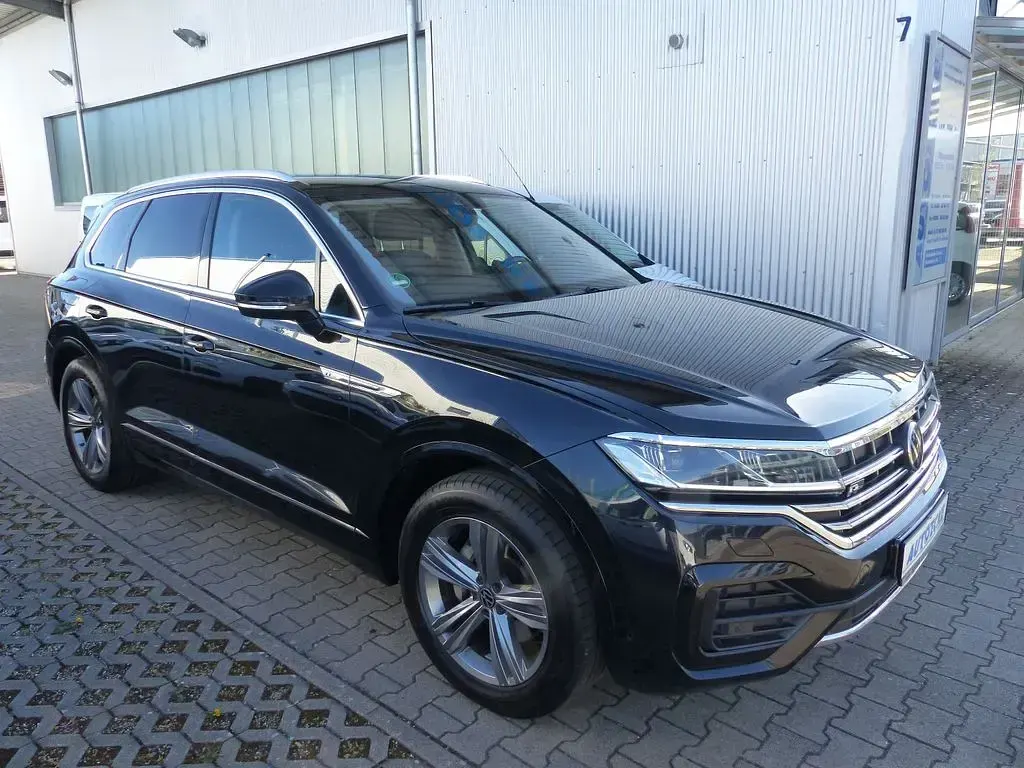 Gebraucht VW Touareg Elegance 231 PS (169 kW) 2021 Schwarz SUV