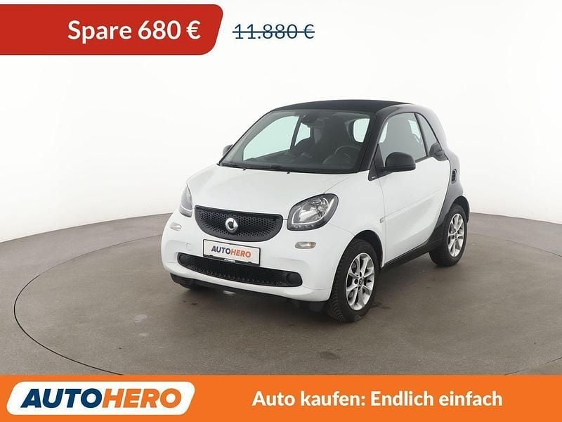 Weiß Gebraucht 2019 Smart ForTwo Coupé Basis Kleinwagen | 11.200 € (Fairer Preis) - Bild 1/3