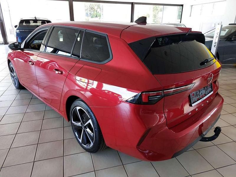 Gebraucht Opel Astra Edition 150 PS (110 kW) 2022 Kardio rot Kombi