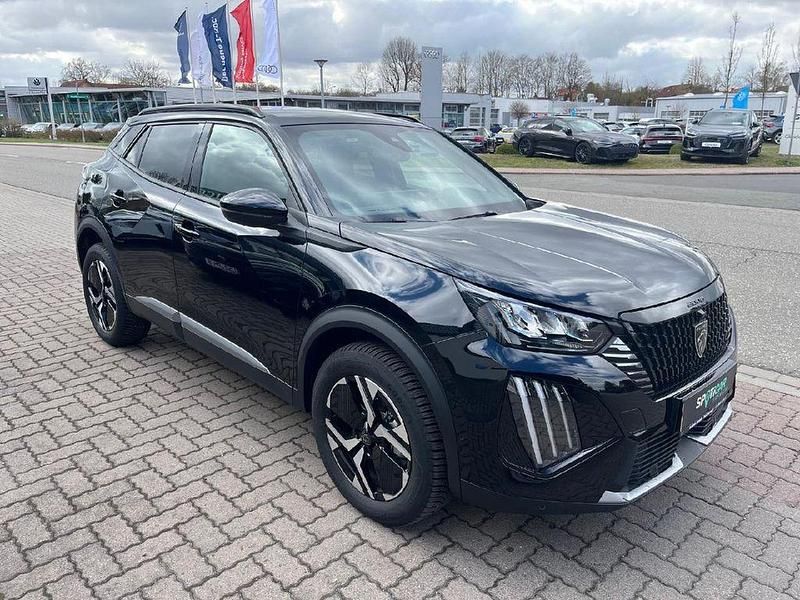 Gebraucht Peugeot 2008 Allure 145 PS (106 kW) 2025 Perlanera schwarz SUV