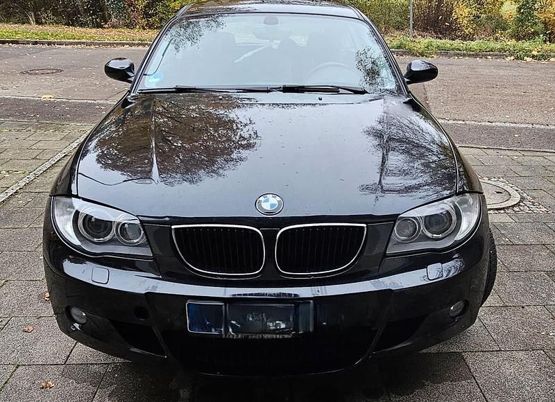 Schwarz Gebraucht 2009 BMW 116 Kleinwagen | 3.490 € (Etwas zu teuer) - Bild 1/4