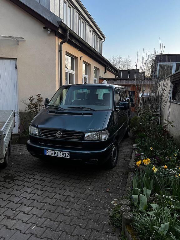Second-hand VW T4 151 CP (111 kW) 2000 Verde Van