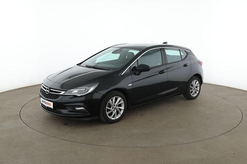 Używany Opel Astra Innovation 125 KM (91 kW) 2018 Sedan/Limuzyna