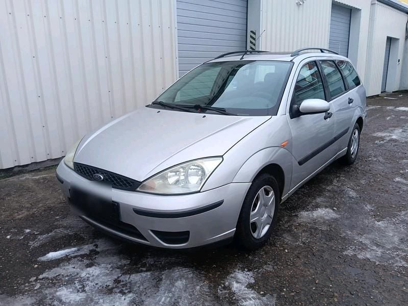 Grau Gebraucht 2003 Ford Focus Kombi | 1.950 € (Fairer Preis) - Bild 1/4