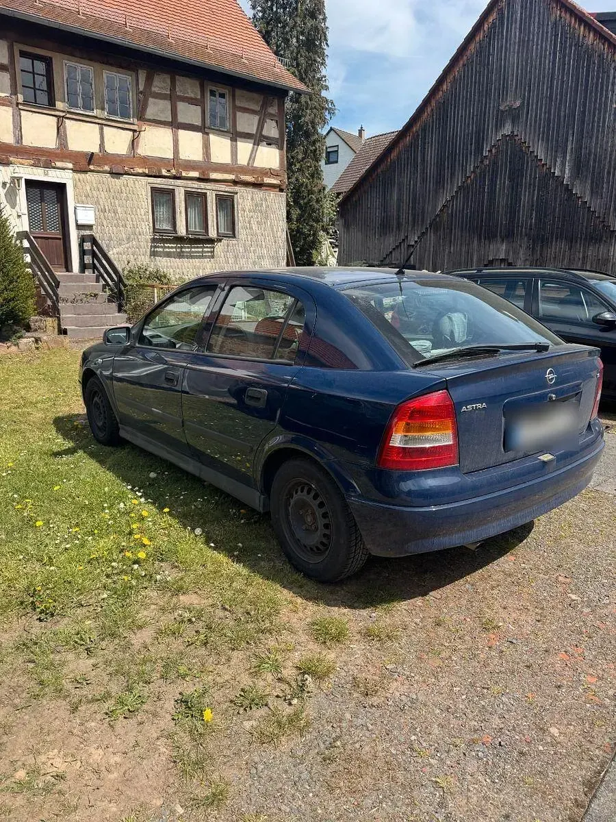 Gebraucht Opel Astra 101 PS (74 kW) 2002 Blau Limousine