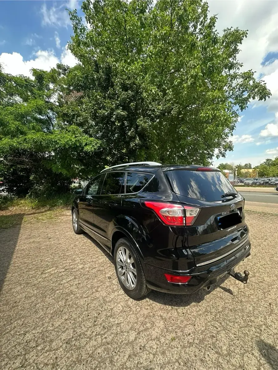 Gebraucht Ford Kuga Vignale 150 PS (110 kW) 2019 Schwarz SUV