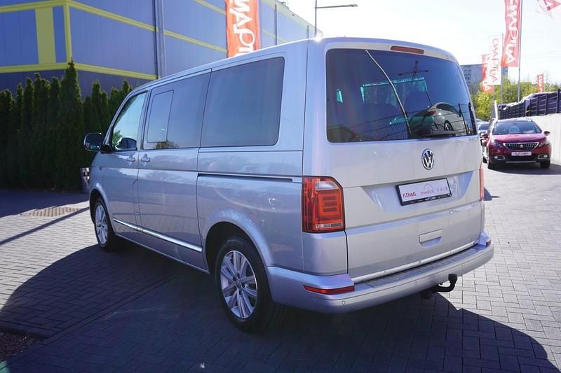 Second-hand VW Multivan Highline 150 CP (110 kW) 2019 Argintiu Monovolum