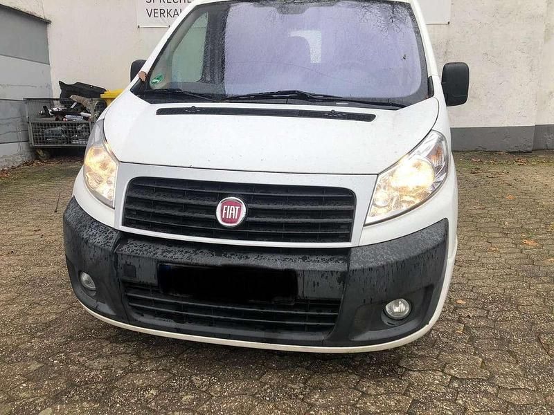 Weiß Gebraucht 2015 Fiat Scudo Van | 4.750 € (Guter Preis) - Bild 1/4