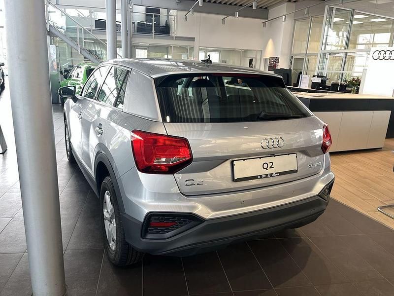 Nowe Audi Q2 Basis 150 KM (110 kW) 2025 Srebrny SUV