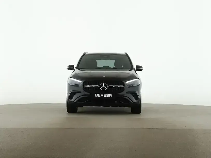 Gebraucht Mercedes GLA200 Progressive 163 PS (119 kW) 2026 Schwarz SUV