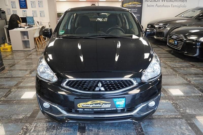 Gebraucht Mitsubishi Space Star Diamant Edition 71 PS (52 kW) 2016 Schwarz Kleinwagen