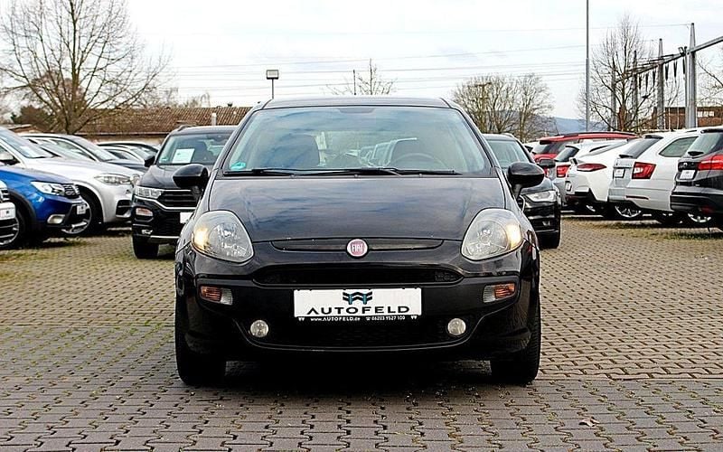 Gebraucht Fiat Punto 105 PS (77 kW) 2011 Schwarz Kleinwagen