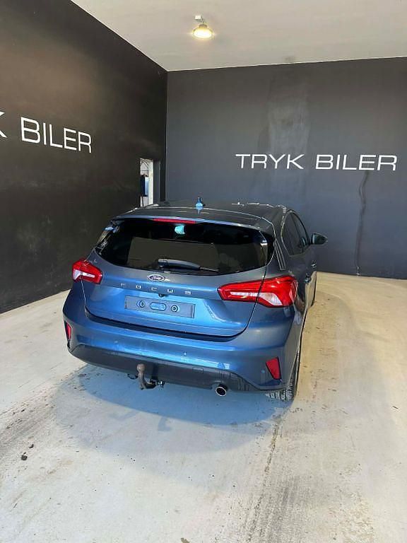 Begagnad Ford Focus Titanium 120 HK (88 kW) 2019 Sedan