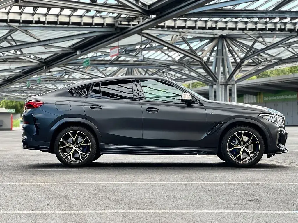 Gebraucht BMW X6 M50 Performance 530 PS (389 kW) 2022 Grau SUV