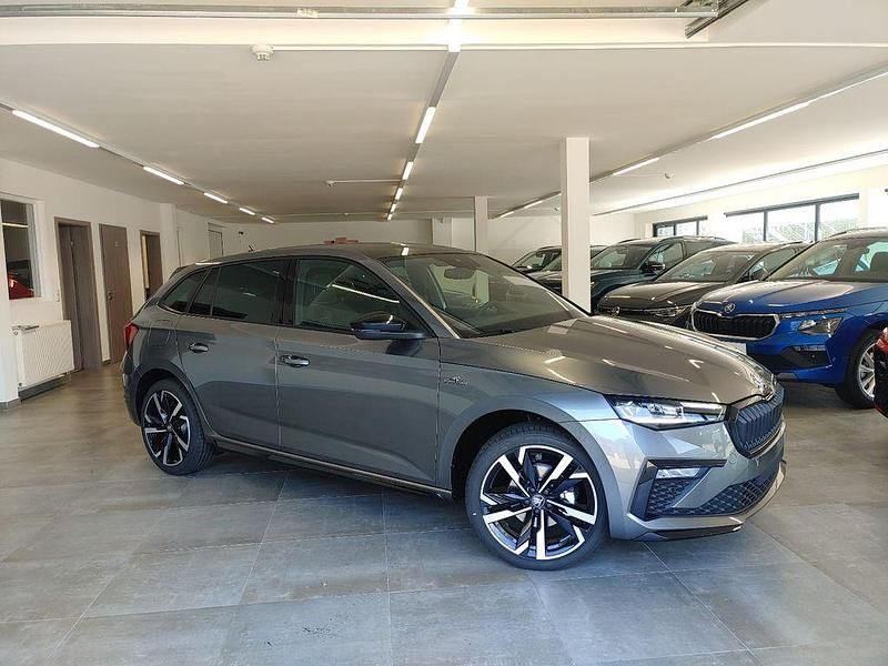 Graphitegreymetallic Neu 2025 Skoda Scala Monte Carlo Kleinwagen | 28.790 € (Fairer Preis) - Bild 1/4
