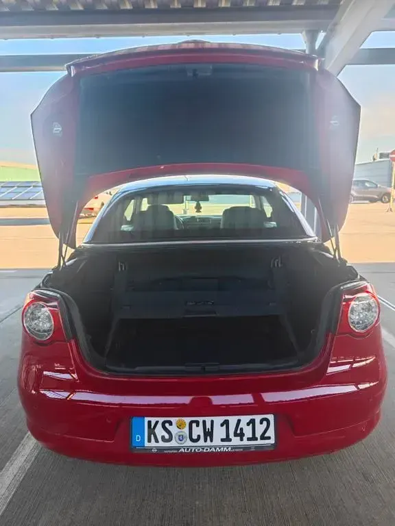Gebraucht VW Eos 116 PS (85 kW) 2007 Rot Cabrio
