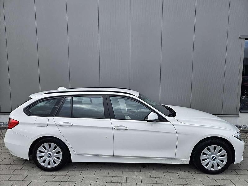 Gebraucht BMW 318 143 PS (105 kW) 2014 Alpinweiss iii Kombi