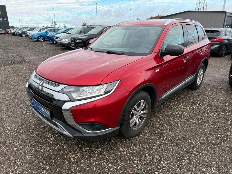 Rot Gebraucht 2019 Mitsubishi Outlander SUV | 17.550 € (Superpreis) - Bild 1/4